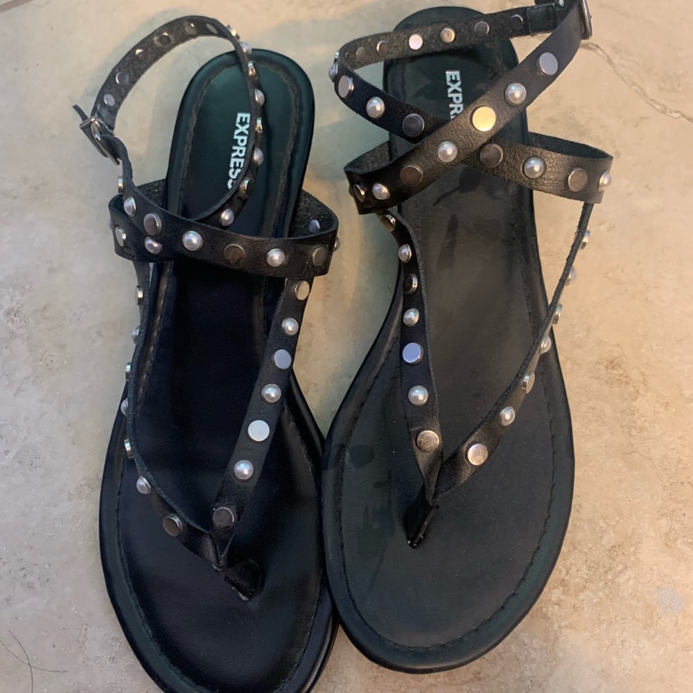 Express sandals